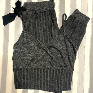 Venus 2-piece Lounge Set Size Small